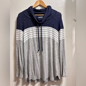 Market & Spruce Navy & Grey Colorblock Cowl Neck Hoodie | Women’s XXL
